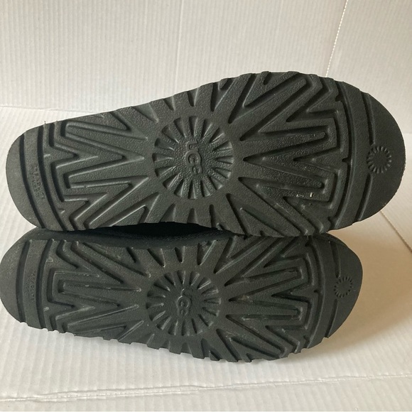 UGG W Classic Mini Side Logo Boots Size 7 - Picture 9 of 9